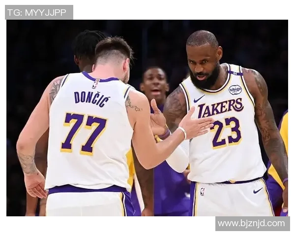 湖人对决开拓者精彩回放8月23号比赛全程回顾与分析